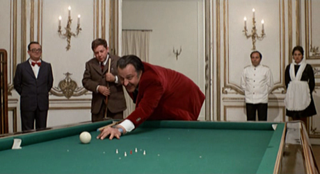 Fantozzi (1975)