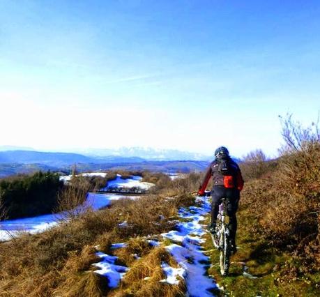 Facing the Gorgon on Mountain Bike (31/1, 2015)