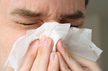 Influenza: il picco sarà a metà febbraio. I sintomi e i consigli.