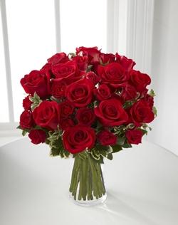 un bouquet di splendide rose rosse