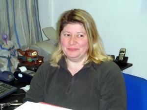 DSC02464 Impiegata “Maestro..mio nonno.. mi ha lasciato una auto…vecchia…in eredità.”