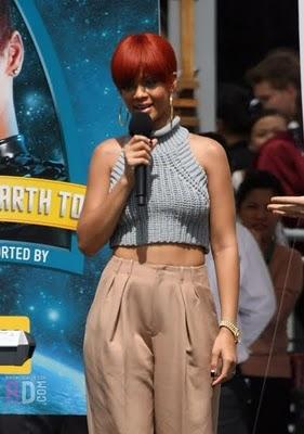 Rihanna ed il nuovo Rosso Menopausa !!!