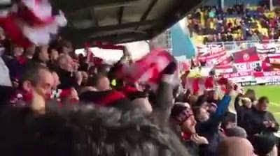 (VIDEO)FC United of Manchester fans away vs Torquay United - FA Trophy Fourth Round 7.02.2015 #thisisfootball #FCUM