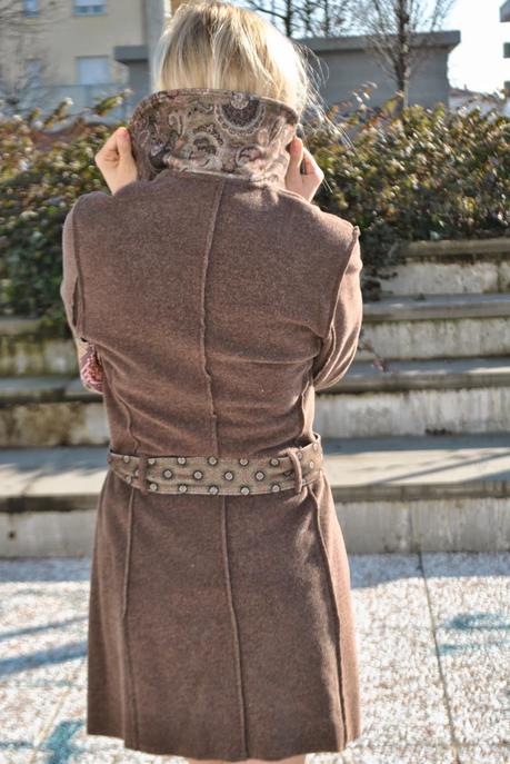 outfit cappotto marrone cappotto in lana cotta come abbinare il marrone stivali marroni outfit shorts outfit shorts inverno outfit camicia azzurra come abbinare gli shorts in inverno abbinamenti camicia abbinamenti marrone come abbinare il marrone borsa lobra pitonata how to wear brown wool brown coat cappotto fattori fashion blogger italiane mariafelicia magno colorblock by felym fattori italia mariafelicia magno fashion blogger blog di moda italiani blogger italiane di moda ragazze bionde orecchini a cuore collana a forma di chiavi borsa lobra lobra bag outfit invernali outfit febbraio 2015 winter outfits fashion bloggers italy girls blondie blonde girls 