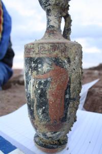 Scoperta una necropoli nelle Saline di Taranto Scoperta una necropoli nelle Saline di Taranto