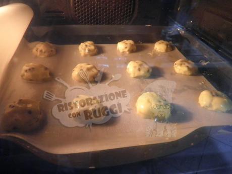 I cookies americani con gocce di cioccolato I cookies americani con gocce di cioccolato