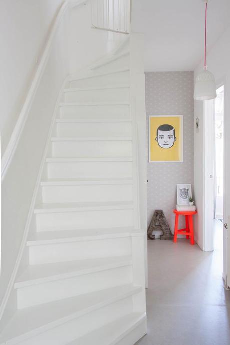 TOTAL WHITE A COLORI: UNA CASA FAMILIARE IN OLANDA