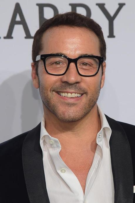 Jeremy Piven Tommy Hilfiger 002 Jeremy Piven Wears Tommy Hilfiger Tailored al 2015 Gala di beneficenza