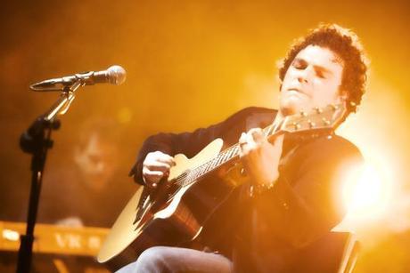 RAFFAELE TEDESCO: il cantautore lucano torna con un nuovo album dal titolo CHE MONDO SEI