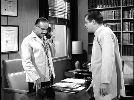 GUIDA INTERGALATTICA... AI CONFINI DELLA REALTÀ GUIDA INTERGALATTICA... AI CONFINI DELLA REALTÀ