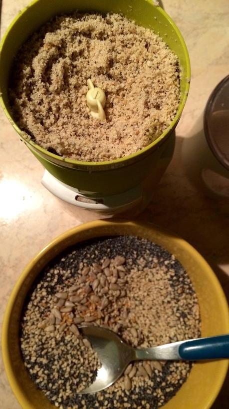 Crackers Crudisti Olive e Peperoni ricettevegan.org crackers crudisti