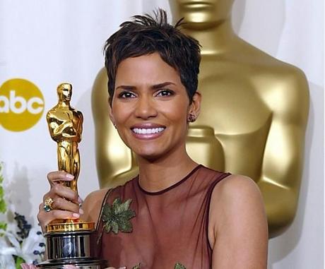 Halle Berry Oscar 2002