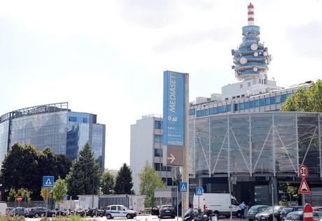 Mediaset vuole comprare Rai Way: Ei Towers lancia opa