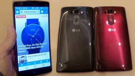 Rollout di LG G Flex 2 previsto per marzo