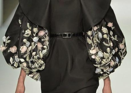 STAMPE, PATTERNS E SUPERFICI TESSILI DALLE SFILATE HAUTE COUTURE (WOMENSWEAR S/S 2015) / 7