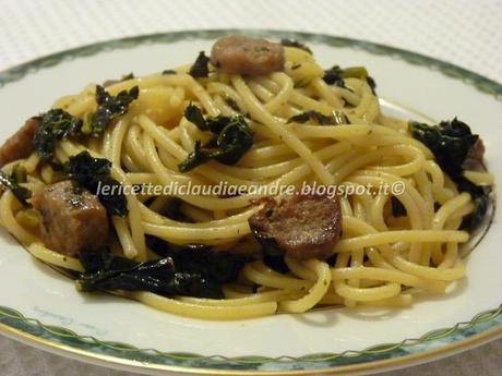 Pasta con cavolo nero e salsiccia