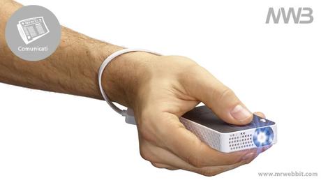 proiettore per smartphone piccolo da tenere in mano