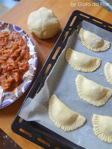 EMPANADAS RIPIENE DI FRUTTA