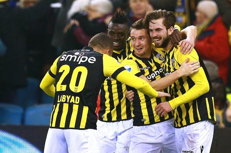 Eredivisie, VitesseSnella: sesta vittoria consecutiva per i gialloneri; crisi nera Twente