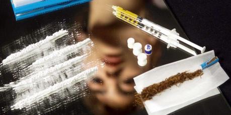 Come funziona la dipendenza da sostanze? Il caso della cocaina 5698476-a-l-origine-de-la-crise-financiere-la-cocaine