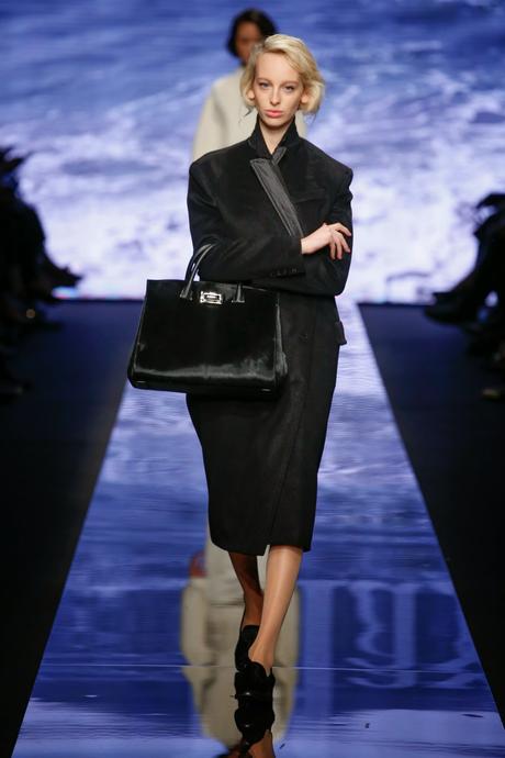 Milano Moda Donna: Max Mara A/I 2015-16