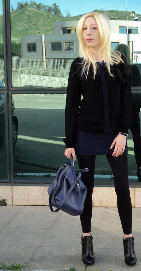 Blu e Nero insieme per un Look Chic Blu e Nero insieme per un Look Chic