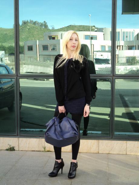 Blu e Nero insieme per un Look Chic Blu e Nero insieme per un Look Chic
