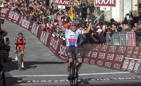 Strade Bianche 2015, Stybar batte tutti