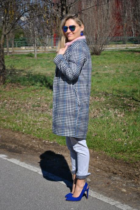 outfit cappotto oversize outfit jeans grigi outfit maglione rosa outfit maglione a collo alto outfit scarpe blu mariafelicia magno color-block by felym come abbinare il rosa outfit rosa come abbinare il maglione a collo alto outfit grigio outfit jeans skinny come abbinare il grigio outfit scarpe blu come abbinare il blu abbinamenti blu outfit blu majique mariafelicia magno fashion blogger ragazze bionde fornarina majique jewels couture zara outfit invernale outfit invernale ragazza fashion blogger italiane blog di moda italiani girls winter outfits skinny jeans outfit grey outfit blue heels fashion bloggers italy colorblock by felym