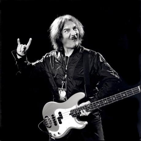 La mano di Geezer Butler po’ esse fero e po’ esse piuma