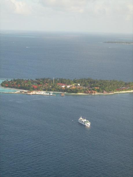 Muoversi alle Maldive: un paradiso costruito sulle spalle dei nativi