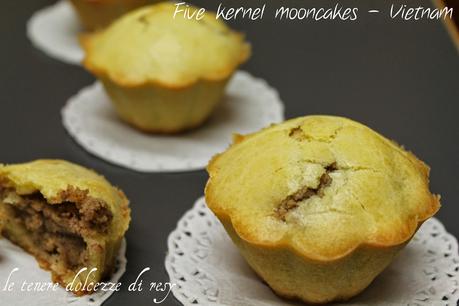 Le five kernel mooncakes  del Vietnam (Bánh Nướng Nhân Phô Mai)