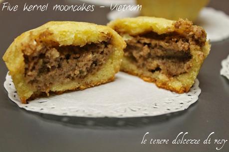 Le five kernel mooncakes  del Vietnam (Bánh Nướng Nhân Phô Mai)