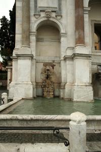 Fontana acqua Paola 8