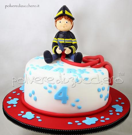 torta pompiere fireman cake polvere di zucchero torta decorata bambini cake design