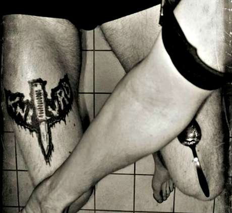 Knivad – Märkt För Livet Knivad – Märkt För Livet