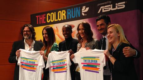 Otto tappe, tanti colori e la novità del glitter per la Color Run 2015