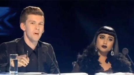 X Factor New Zeland: due giudici massacrano un concorrente, licenziati!