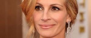 julia-roberts-contro-chirurgia-plastica-solo-yoga-47-anni-news