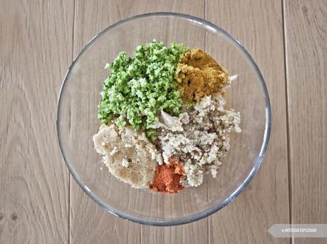 Veggie Burger di quinoa, zucchine e lenticchie con salsa alla senape e miele.