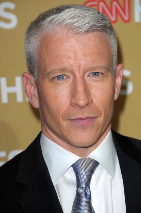 Anderson Cooper grigi Famous Capelli Uomo Immagine 800x1204 7 stelle con incredibile Grigio Acconciature
