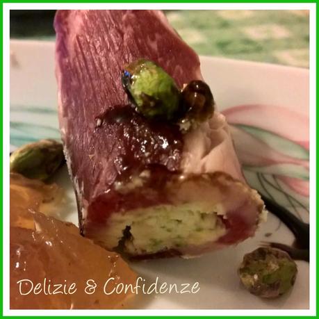 Involtini di coppa con mascarpone e pistacchi & composta di ginger con crema di aceto balsamico