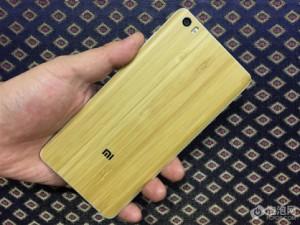 Xiaomi lancia il Mi Note Bamboo Edition Xiaomi_Mi_Note_bamboo_4