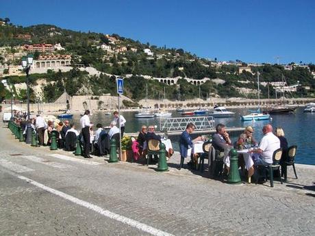 Villefranche tables