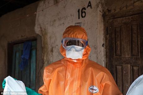 1412767707586_wps_11_A_volunteer_in_protective 1412767707586_wps_11_A_volunteer_in_protective