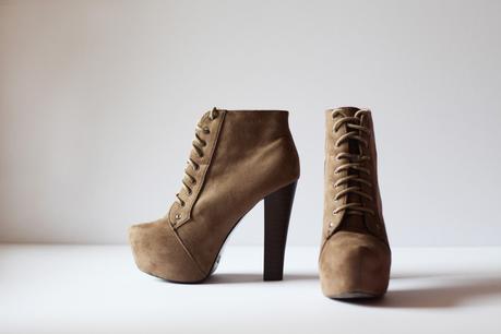 SHOETING | Lace up boots