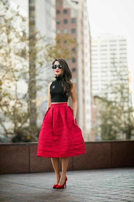 MIDI SKIRT # 1 - BLACK, WHITE AND A BIT OF RED