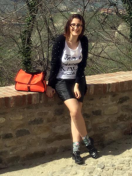 Spring in Serralunga D’Alba + outfit x 2 (Una gita nelle Langhe + doppio outfit con dettagli shock Ila & Ste)