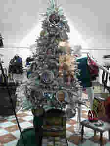 Natale a Cava dei Tirreni, tra stand e decorazioni