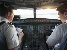 Il 60% piloti è depresso e lo maschera alle compagnie aeree